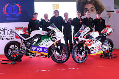 Familienfoto der SIC58 Squadra Corse 2022