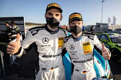 Luca Stolz (li.) gemeinsam mit Maro Engel