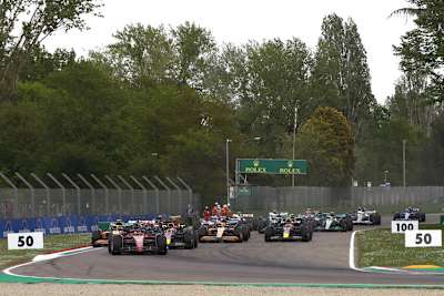 Beim Sprintrennen in Imola setzte sich letztlich Max Verstappen durch