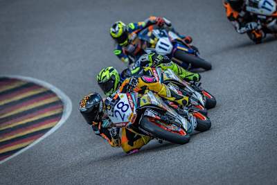 Lennox Lehmann ist in dieser Saison mit der Startnummer 1 anstelle der 28 unterwegs