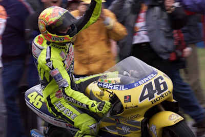 Rossi in Jubelpose: Schon 2000 ein gewohntes Bild