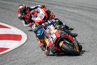 Alex Márquez (73) vor Maverick Viñales und Michele Pirro