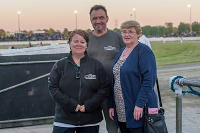 Vor vier Jahren war noch alles gut: Brigitte Haltermann (r.) mit Sohn Andre und Schwiegertochter Karin