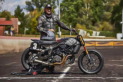 Kenny Hinck wird in Nordhastedt mit einer Indian FTR 1200 am Start sein