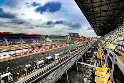 Die Tribünen bleiben beim 24-Stunden-Rennen in Le Mans auch 2021 leer