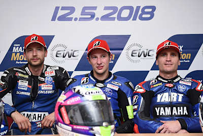 Max Neukirchner, Marvin Fritz und Broc Parkes (vlnr.) nach ihrem Sieg auf dem Slovakia Ring 2018