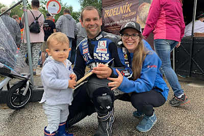 Saiger mit Ehefrau Tamara und Söhnchen