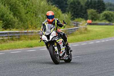 Didier Grams auf seiner neuen BMW K67