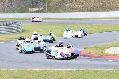 Beim Finale der Seitenwagen-WM wird es in Estoril nochmals spannend