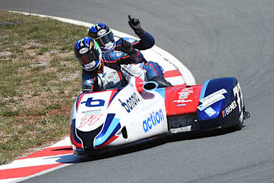 Reeves/Rousseau starten mit Doppelsieg in die Saison