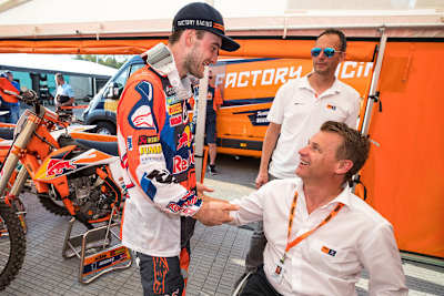 Red Bull-KTM-Star Jeffrey Herlings im Gespräch mit Pit Beirer