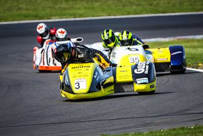 Schlosser/Fries (LCR Yamaha 600) vor Sattler/Schmidt (Adolf RS Yamaha 600) und Roscher /Burkard (LCR BMW 1000)