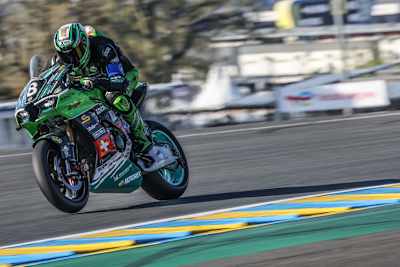 Jan Bühl auf der Kawasaki vom Team Bolliger