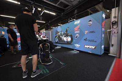 Die LED-Panels können in verschiedenen Farben leuchten und animiert werden