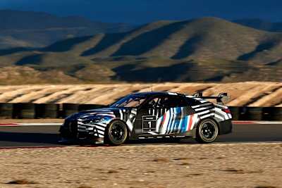 Der 2023er BMW M4 GT4 bei Testfahrten