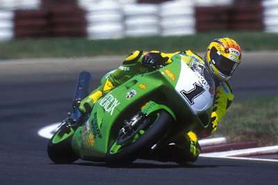 Das Video-Archiv der Superbike-WM beginnt mit dem WM-Titel von Scott Russel im Jahr 1993 (Bild aus 1994)