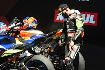 Die richtige Wahl? Die Reifenfrage bringt auf Jonathan Rea zur Verzweiflung.