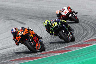 Brad Binder ließ Rossi und Nakagami stehen