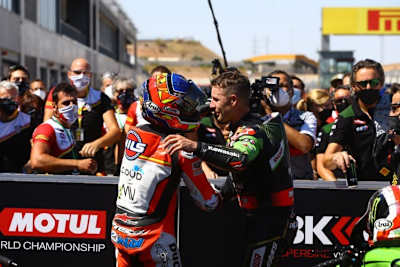 Jonathan Rea gratuliert Michael Rinaldi