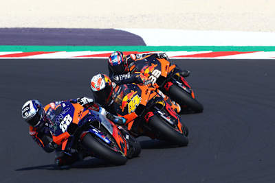 Miguel Oliveira führte das interne KTM-Rennen lange Zeit an