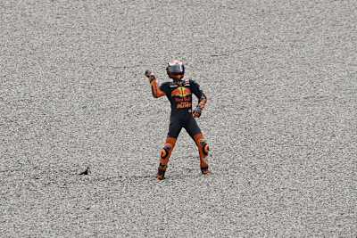 Pol Espargaró geht volles Risiko und nimmt dabei sogar Stürze in Kauf