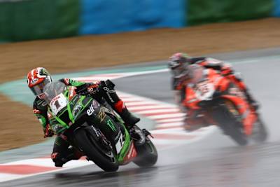 Jonathan Rea vor Scott Redding