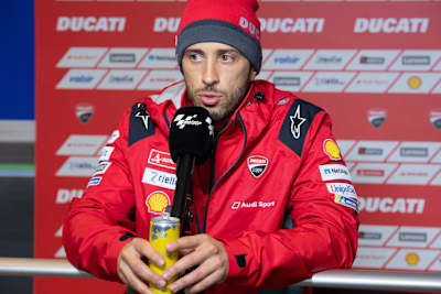 Andrea Dovizioso macht sich in Aragón Gedanken über die kühlen Temperaturen