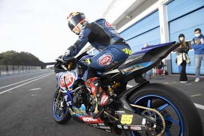 Andrea Locatelli sitzt ab heute wieder auf der Yamaha R1