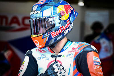 Johann Zarco mit speziellem Helm-Design 