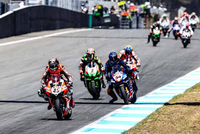 Toprak Razgatlioglu fand am Samstag keinen Weg an Scott Redding vorbei