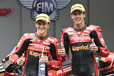 Glückliche Teamkameraden: Gabriel Rodrigo und Jeremy Alcoba in Montmeló auf 1 und 2