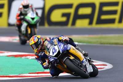 Steven Odendaal gewann das erste Supersport-Rennen in Most