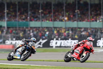 Luca Marini hinter Pecco Bagnaia