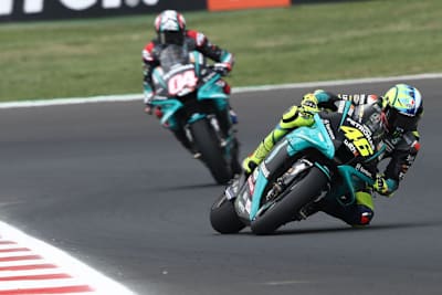 Valentino Rossi vor seinem neuen Teamkollegen Andrea Dovizioso