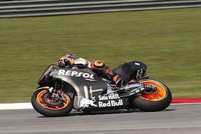 Stefan Bradl testet in Sepang die neue RC213V