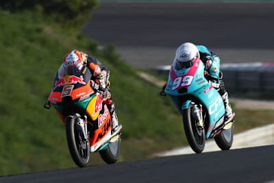 Jaume Masia (KTM) vor Carlos Tatay (CFMOTO)