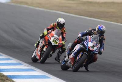 Auf der Bremse ist Toprak Razgatlioglu eine Macht