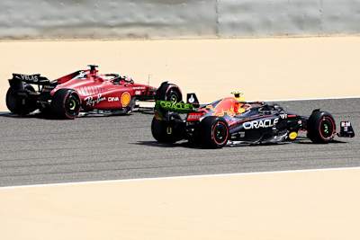 Die Renner von Red Bull Racing und Ferrari