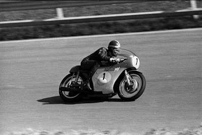 Giacomo Agostini 1971 auf dem Salzburgring