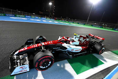 Guanyu Zhou im Alfa Romeo