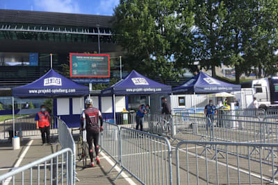 Ankunft an der Rennstrecke