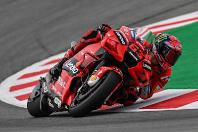 Pecco Bagnaia in Schräglage