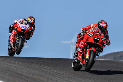 Im Qualifying: Pecco Bagnaia vor Jorge Martin