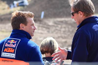 Pit Beirer und Roger DeCoster im Talkessel