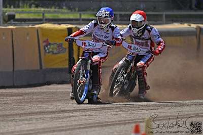 Dimitri Bergé und Kai Huckenbeck von den Landshut Devils