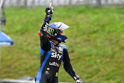 Marco Bezzecchi in Jubelpose