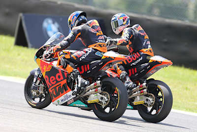 Miguel Oliveira (links) und Brad Binder beim Moto2-WM-Lauf in Mugello 2018 