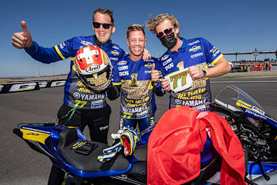 Teammanager Kervin Bos (li.) mit Domi Aegerter