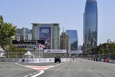 Die heikle Boxeneinfahrt in Baku