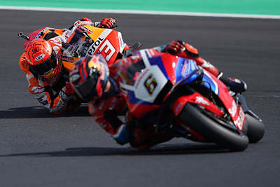 Qualifying 1 in Misano am 18. September: Marc Márquez kämpft sich im Windschatten von Stefan Bradl ins Q2